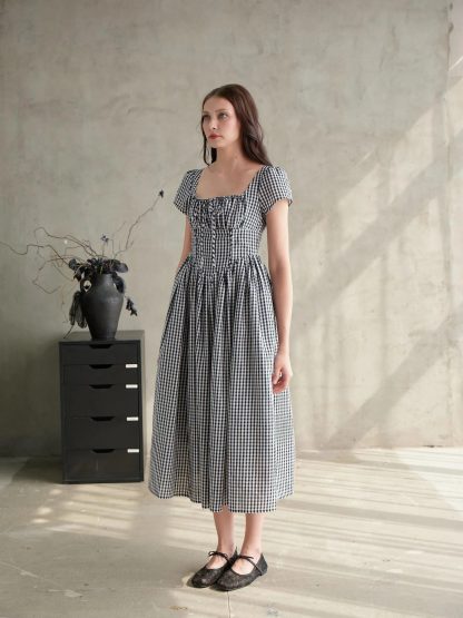 Retro plaid square neck dress