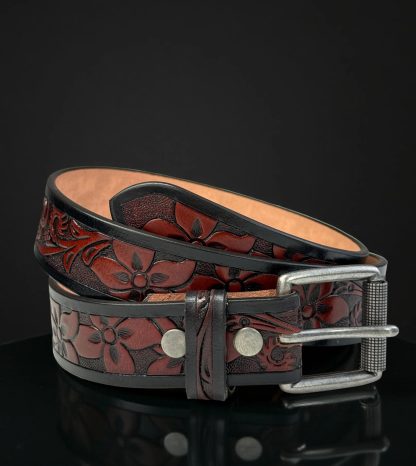 Black and red contrasting floral-carved belt - Image 5