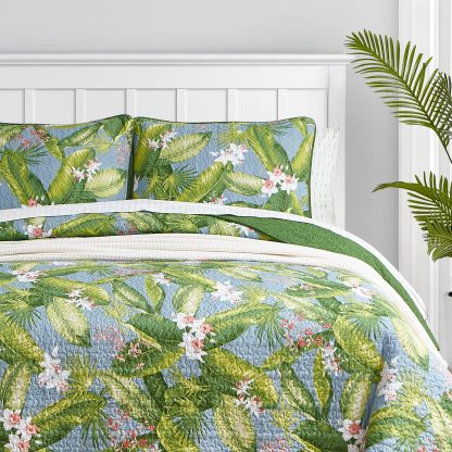 Tropical floral and leaf print three-piece bedspread set - Image 5