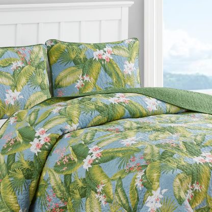 Tropical floral and leaf print three-piece bedspread set - Image 2