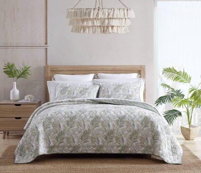 Light brown and green leaf print three-piece bed sheet set