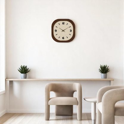 Simple square wooden wall clock - Image 2