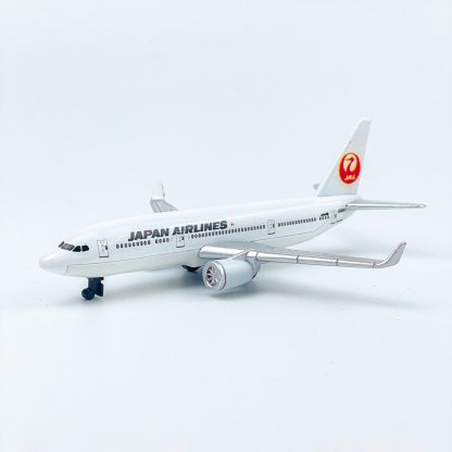 Japan Airlines aircraft model - Image 4