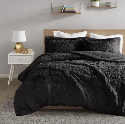 Luxurious black faux fur bedding