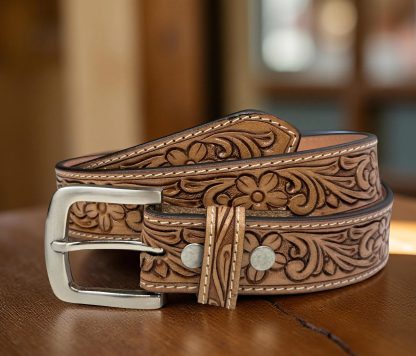 Comes with a vintage carved leather belt - Image 8