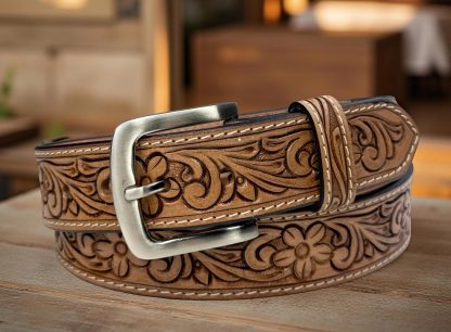 Comes with a vintage carved leather belt - Image 5