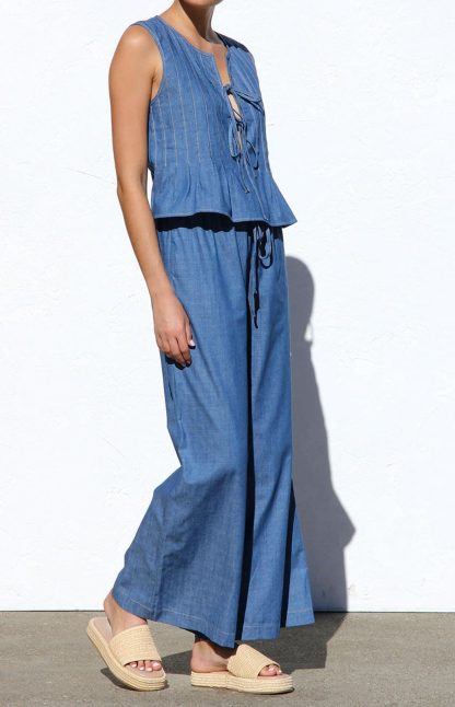 Women's sleeveless tie denim top and wide-leg pants set - Image 4