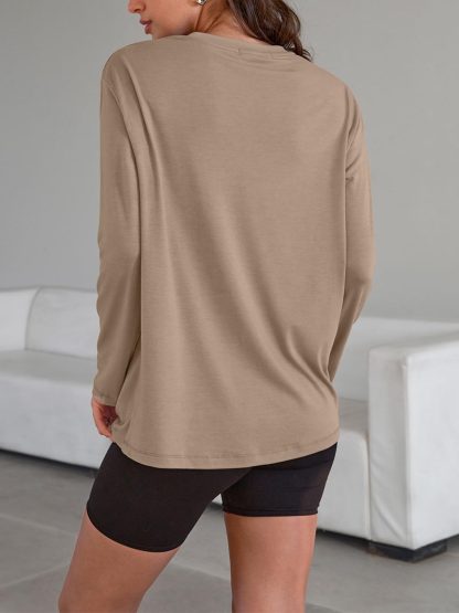Women's beige loose long-sleeved top - Image 2