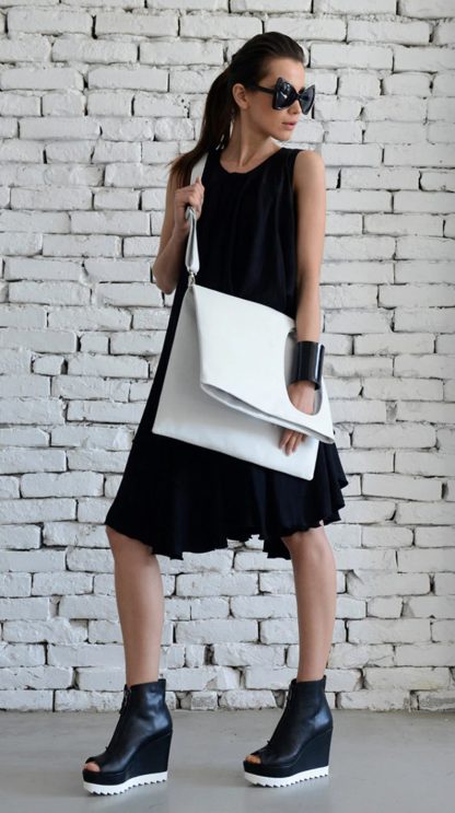 Minimalist white leather tote bag - Image 4