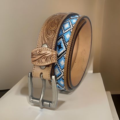 Vintage carved beaded belt - Image 4