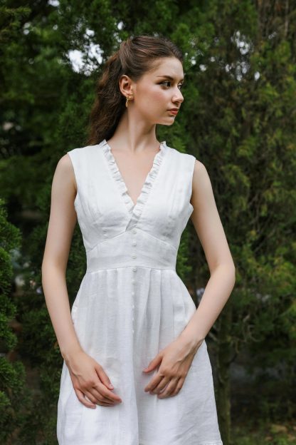 French sleeveless V-neck linen white dress - Image 7