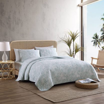 Light blue leaf pattern three-piece bed cover set - Image 9