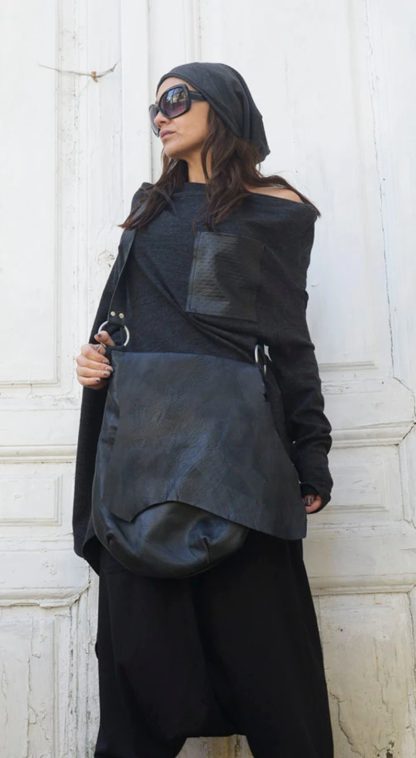 Dark metal ring soft leather shoulder bag