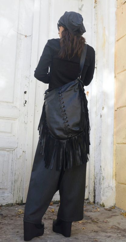 Dark style tassel decorative shoulder bag - Image 6