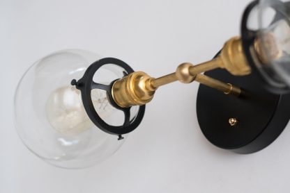 Industrial style transparent ball double head wall lamp - Image 3