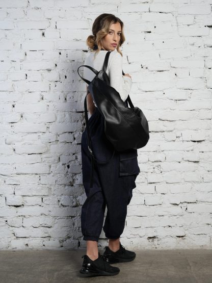 Dark leather backpack - Image 6