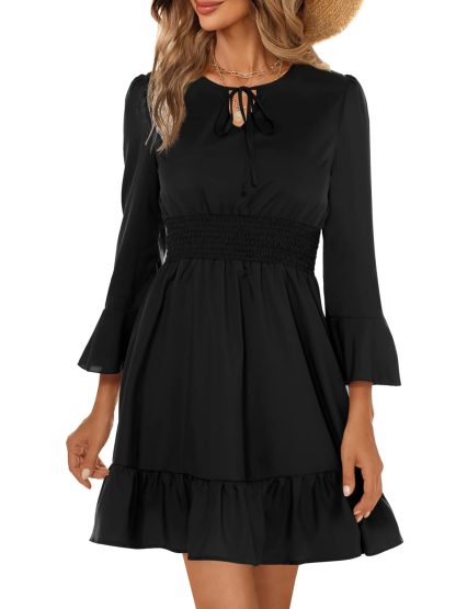 Hepburn-style waisted little black dress - Image 3