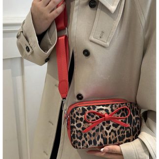 Sweet leopard print bow crossbody bag