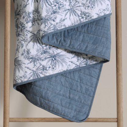 Light blue plant print three-piece bedspread set - Image 9