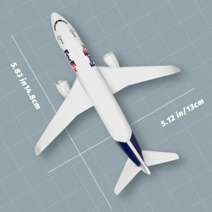 FedEx airplane model - Image 2