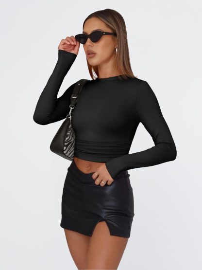 Women's black long-sleeved cropped top - Image 2