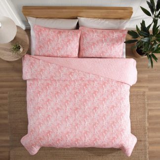 Pink and white floral quilted three-piece bed cover set
