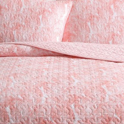Pink and white floral quilted three-piece bed cover set - Image 5