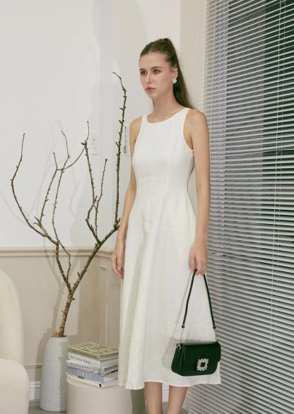 Minimalist sleeveless waist dress - Image 4
