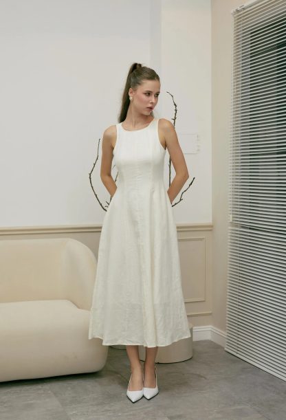 Minimalist sleeveless waist dress