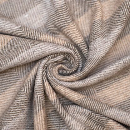 Soft and warm striped wool blend throw blanket - Image 3