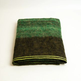 Forest-style fluorescent stitched blended blanket