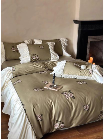French retro rose embroidered satin bedding set - Image 6