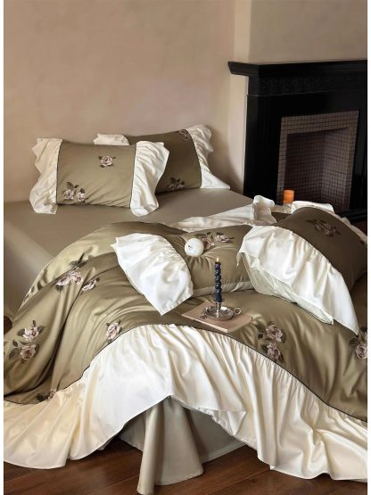 French retro rose embroidered satin bedding set - Image 5