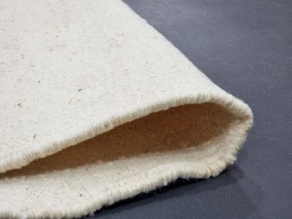 Handmade contrasting triangle carpet - Image 3