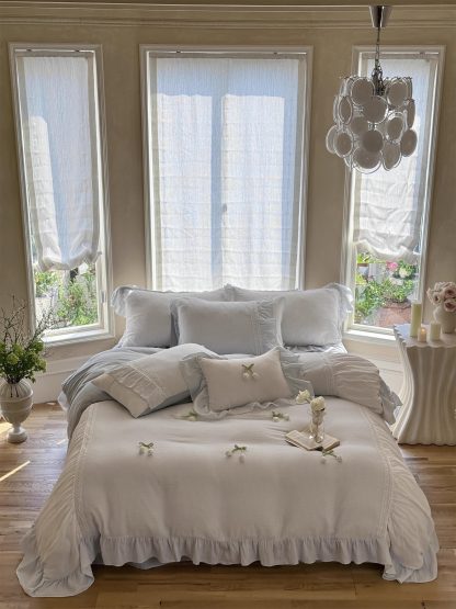 Healing style light blue ruffled bedding four-piece set