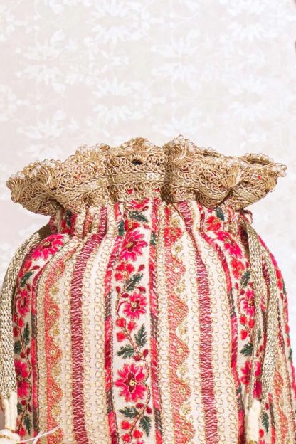Bohemian embroidered linen drawstring bag - Image 5