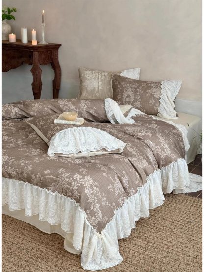 Retro pastoral lace four-piece bedding set
