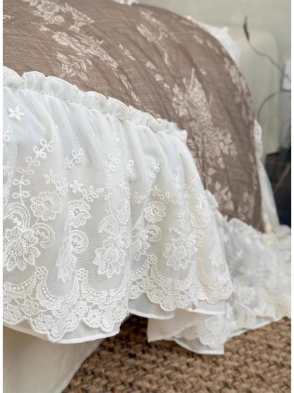 Retro pastoral lace four-piece bedding set - Image 2