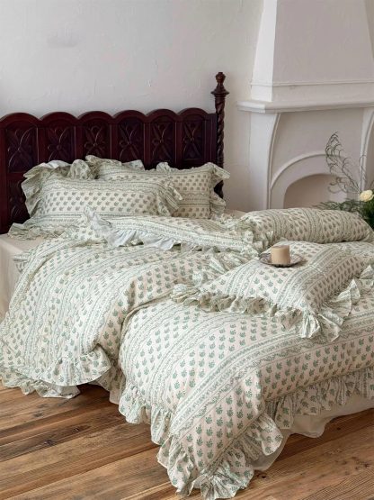 Retro pastoral small floral ruffled bedding four-piece set - Image 3