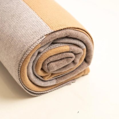 Earth-tone patchwork knitted throw blanket - Image 2