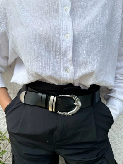 Black belt with vintage carved buckle - Image 6