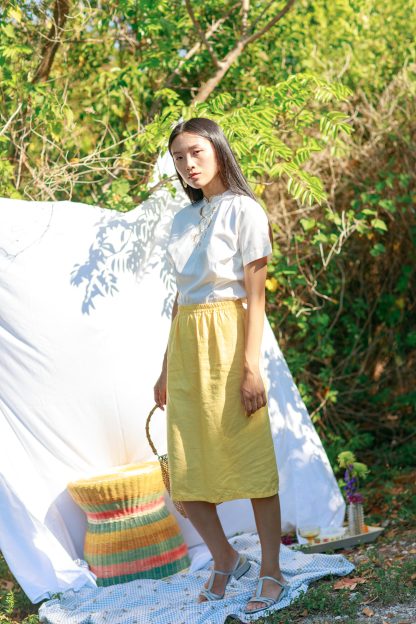 Yellow high waist linen textured straight midi skirt - Image 3