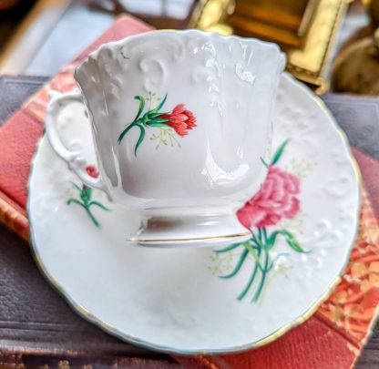 Carnation bone china cup and saucer set - Image 4