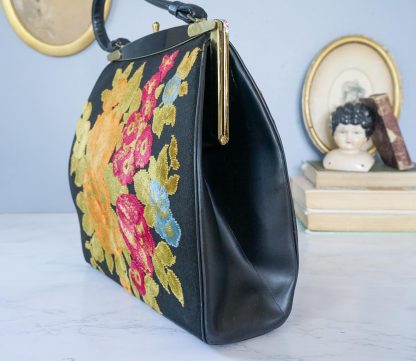 Vintage floral embroidered metal lock handbag - Image 7