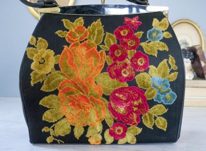 Vintage floral embroidered metal lock handbag - Image 4