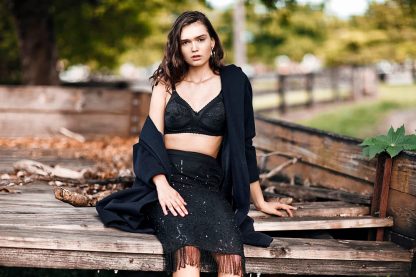 Black sequined tassel high waist hip skirt - Image 4