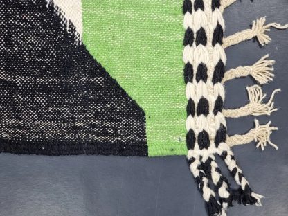 Artistic contrasting geometric tassel carpet - Image 5