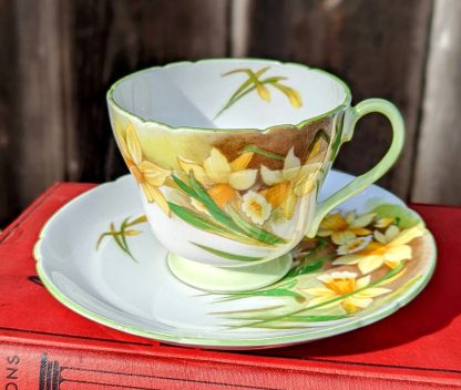Hand-painted daffodil bone china cup and saucer set - Image 6
