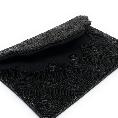 Dark Night Scallop Hand-Beaded Evening Bag - Image 4