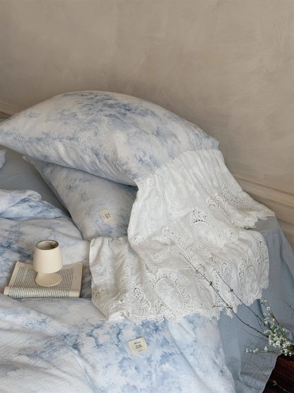 French pastoral ink lace four-piece bedding set - Image 2